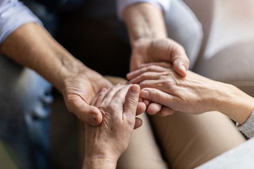 La pair-aidance, une avenue pleine d’humanité et économiquement viable